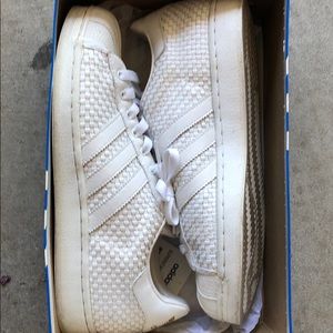 Adidas superstar. Size 10.